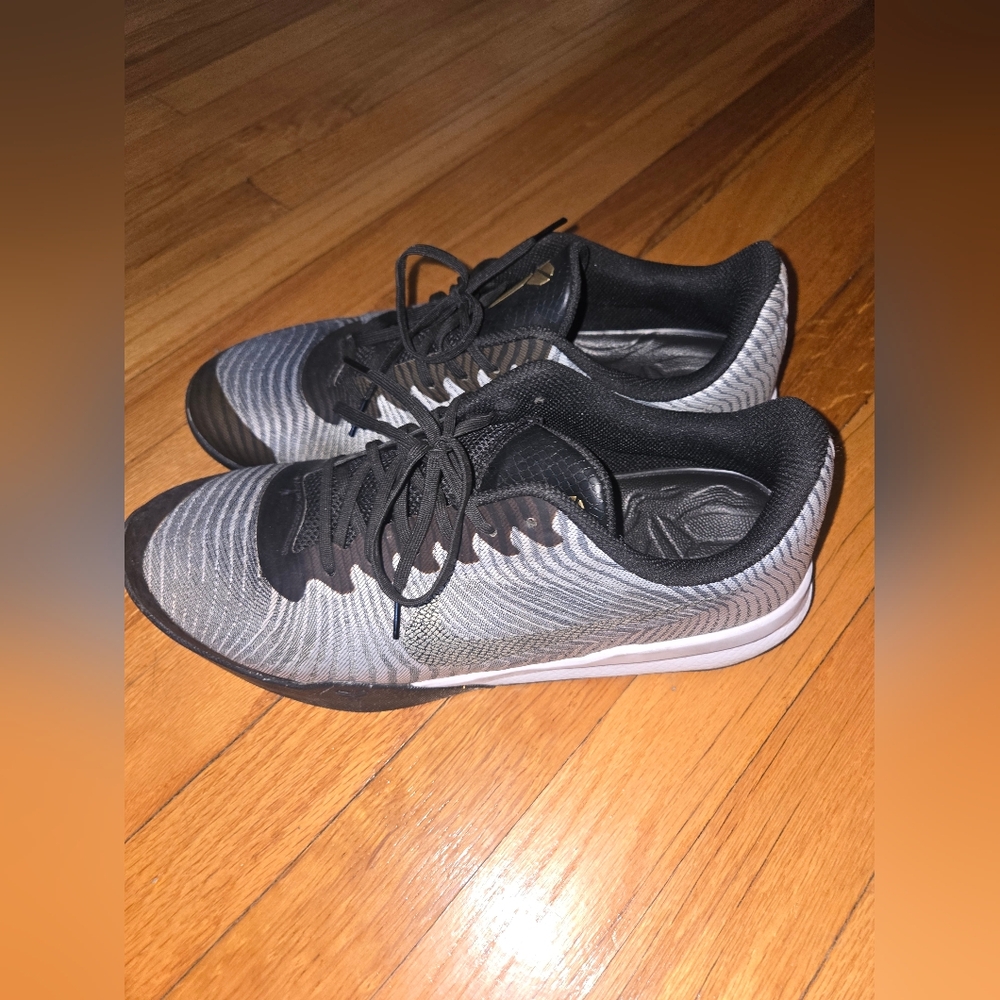 Nike Kobe Mentality 2 - Picture 3 of 9
